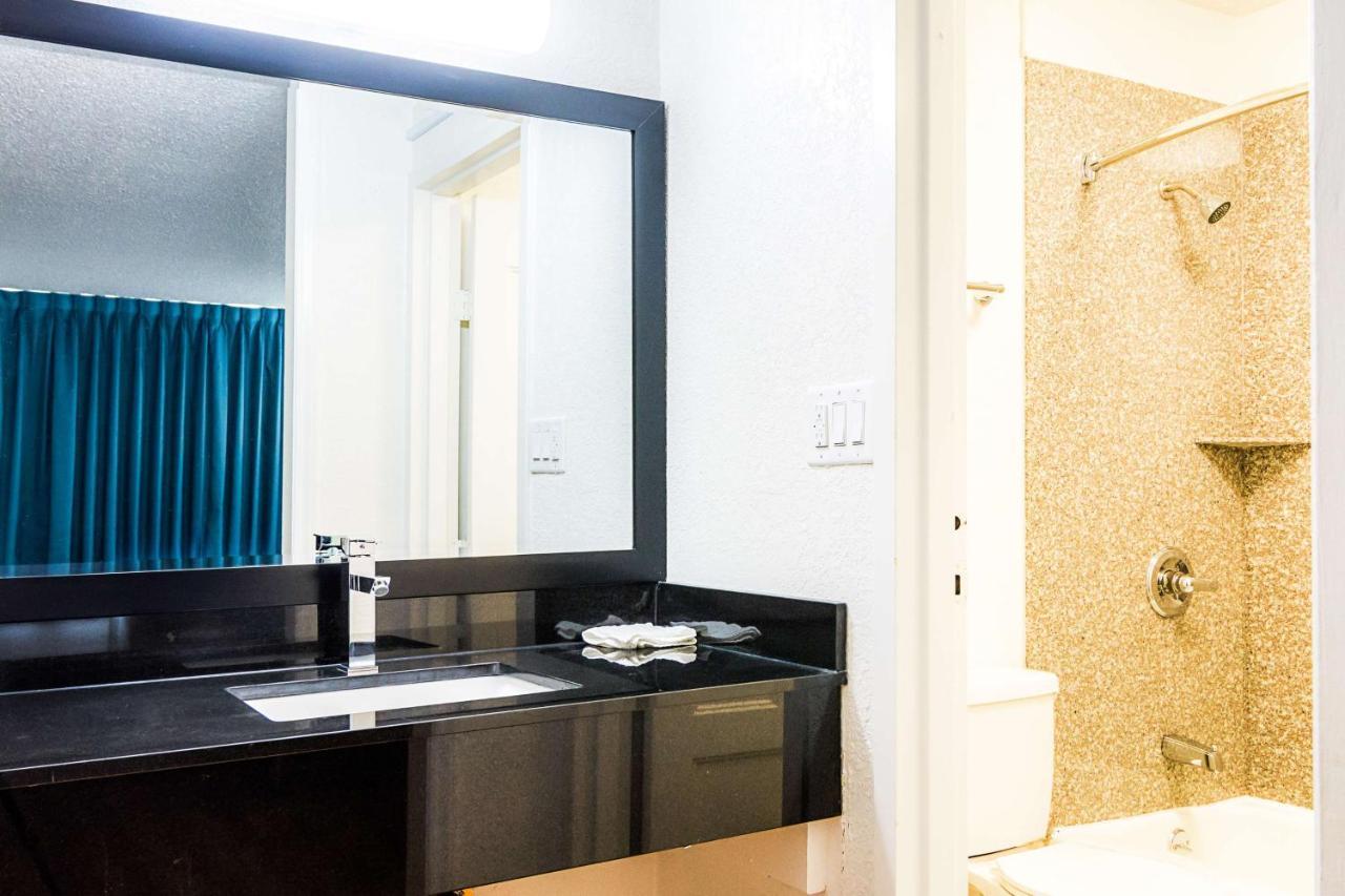 Econo Lodge แอชโบโร ภายนอก รูปภาพ