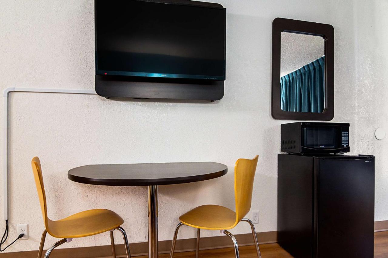 Econo Lodge แอชโบโร ภายนอก รูปภาพ
